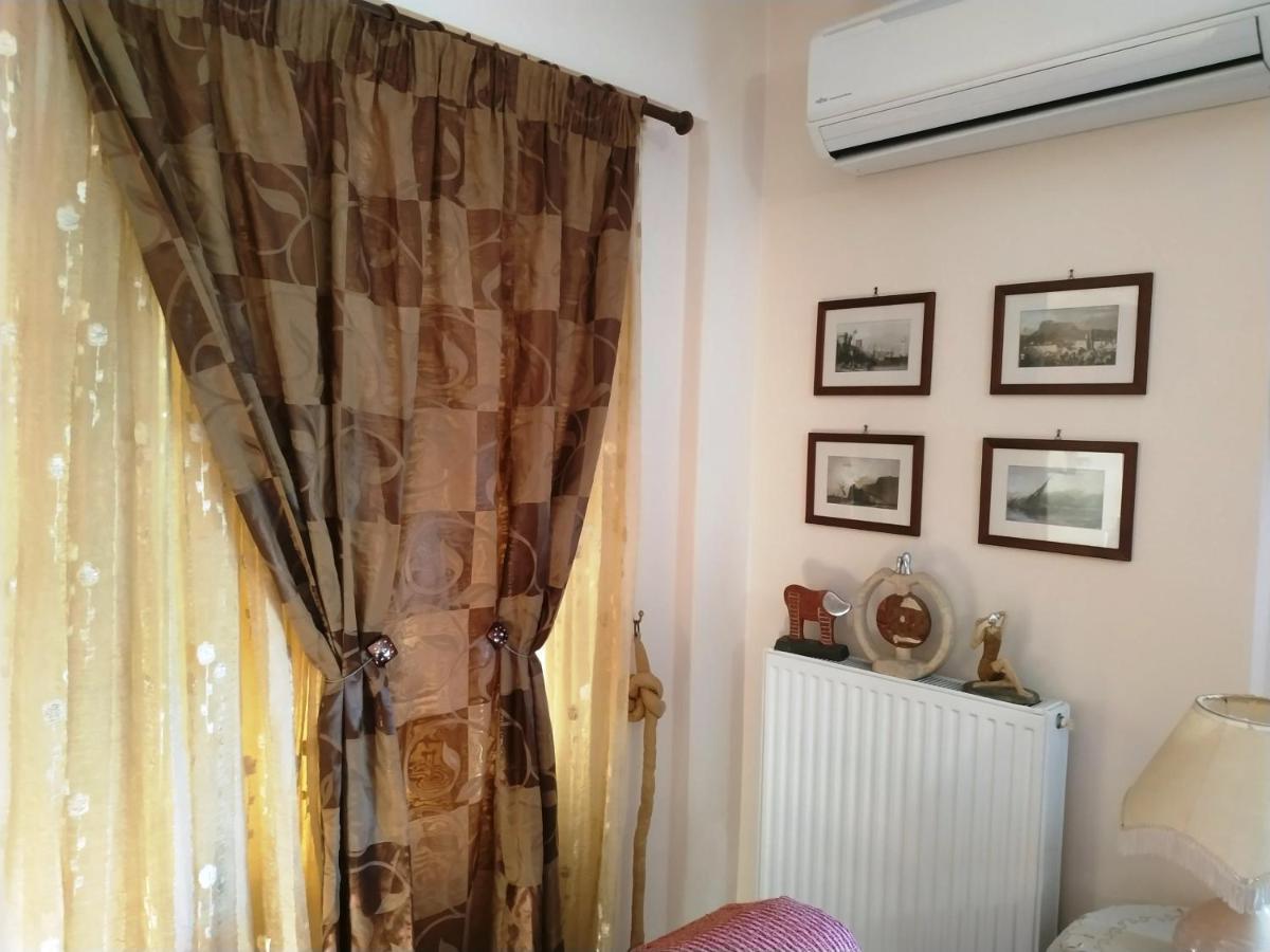 Thalia Apartment In Kalamata, 15' Walk From The City Center And The Beach 外观 照片